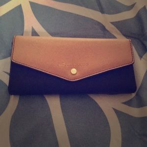 Liz Claiborne wallet